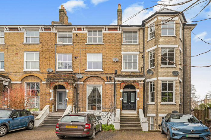 1 Bedroom Flat For Sale In East Dulwich Road, London, SE22