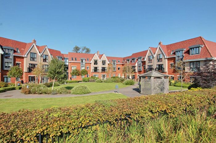 1 Bedroom Retirement Property For Sale In Kleinwort Close, Hurst Place, RH16