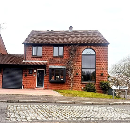 4 Bedroom Detached House For Sale In Van Dyck Close, Basingstoke, Hampshire, RG21