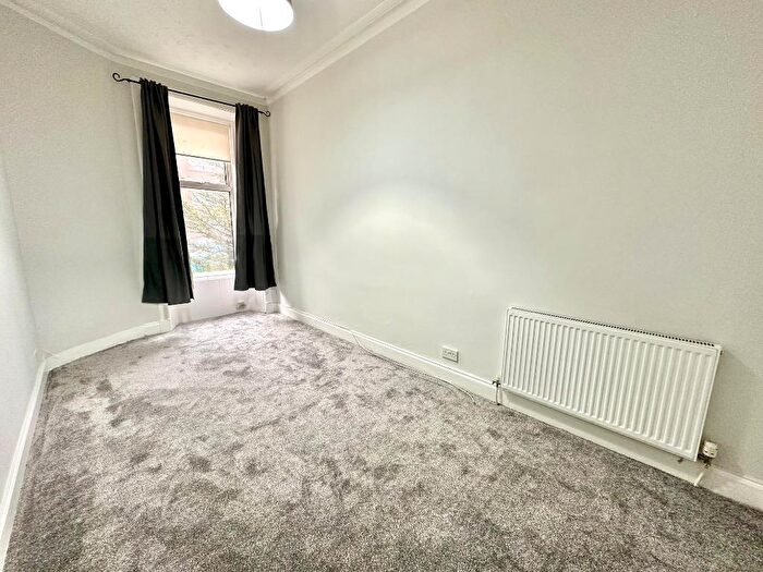 2 Bedroom Flat To Rent In Alexandra Parade, Dennistoun, Glasgow, G31