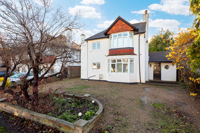 4 Bedroom Detached House For Sale In Hillside Road, Cheam, Sutton, SM2