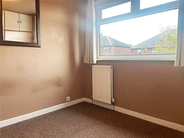 2 Bedroom Semi-Detached House For Sale In Prior Street, Glodwick, Oldham, OL8