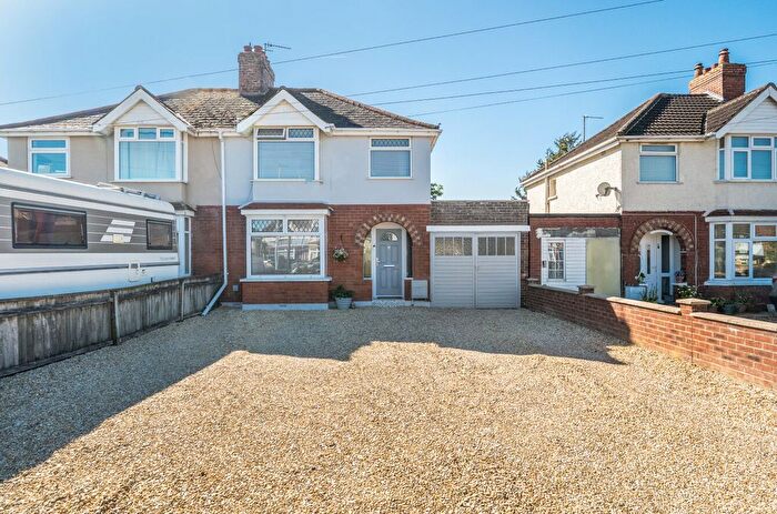 3 Bedroom Semi-Detached House For Sale In Oxford Road, Stratton St Margaret, Swindon, SN3