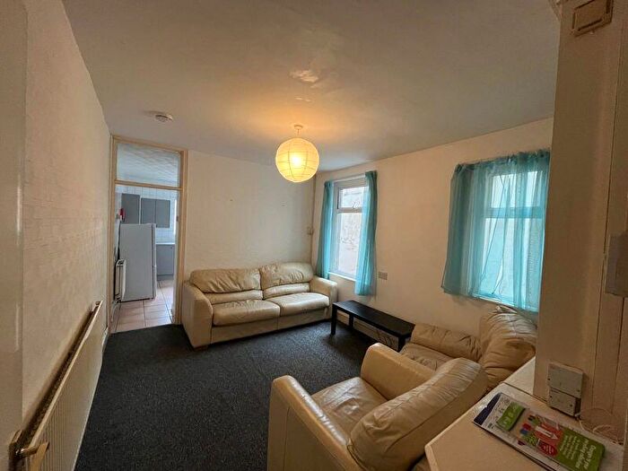 5 Bedroom Terraced House To Rent In Allensbank Road, Cardiff, CF14