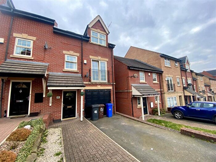 3 Bedroom Town House For Sale In Holywell Heights, Wincobank, S4