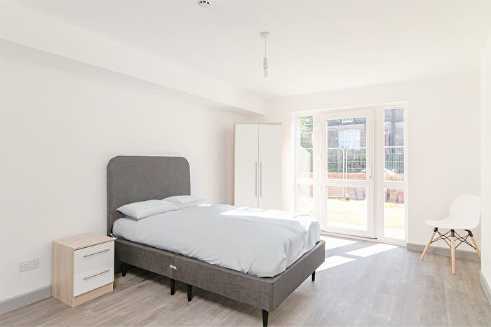 1 Bedroom Apartment To Rent In St Marks Court, CH43