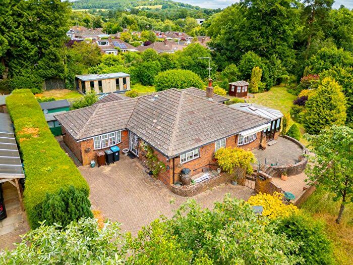 3 Bedroom Bungalow For Sale In High Street, Godstone, RH9