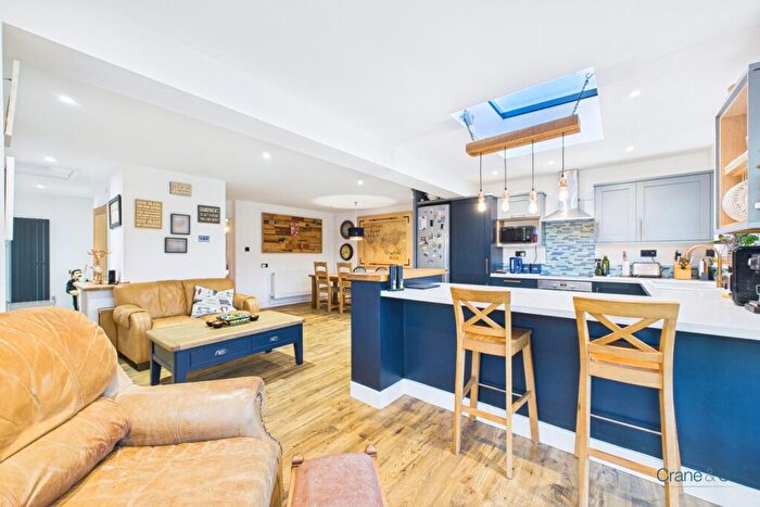 1 Bedroom Semi-Detached Bungalow For Sale In Hamelsham Court, Hailsham, BN27