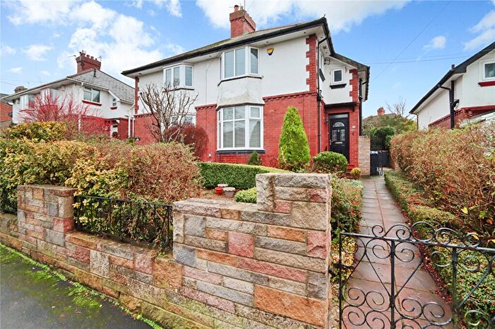 3 Bedroom Semi Detached House For Sale In Kings Road, Blackhill, Consett, Durham, DH8