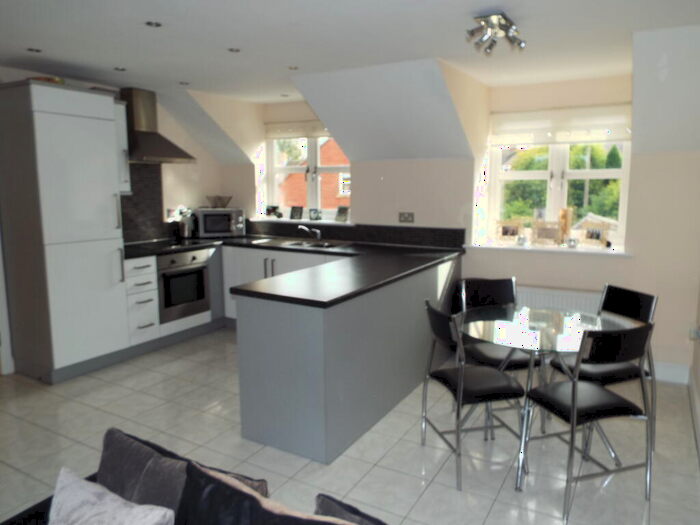 2 Bedroom Apartment To Rent In Brooks Close, Donisthorpe, DE12