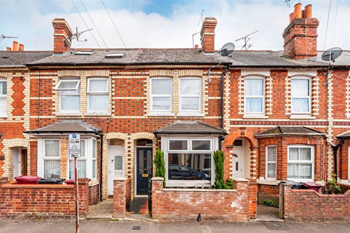 2 Bedroom Terraced House For Sale In Kensington Road, Reading, RG30