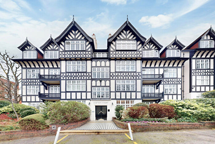 3 Bedroom Apartment To Rent In Clifton Court, Northwick Terrace, London, NW8