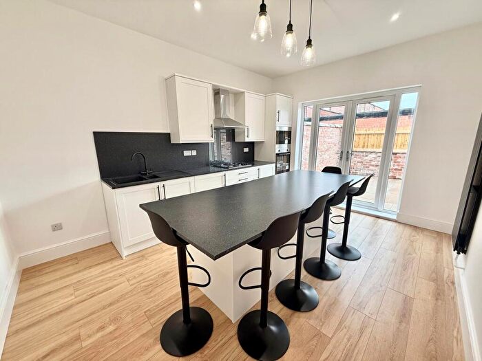 4 Bedroom Terraced House To Rent In Station Road, Lostock, Northwich, CW9