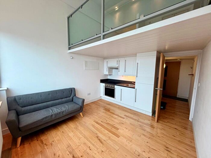 Flat To Rent In The Exchange, LE1