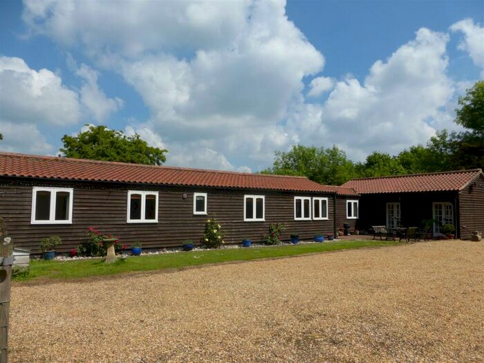 4 Bedroom Bungalow To Rent In Little Melton Road, Beckhithe, Norwich, NR9