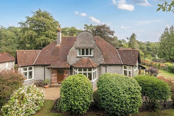 5 Bedroom Detached House For Sale In Upper Golf Links Road, Broadstone, BH18