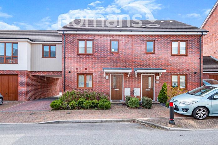 3 Bedroom Terraced House For Sale In Peggs Way, Peggs Way, Basingstoke, RG24