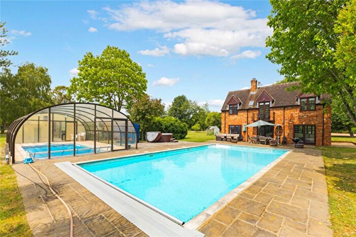 5 Bedroom Detached House For Sale In Leighton Road, Northall, Dunstable, Bedfordshire, LU6