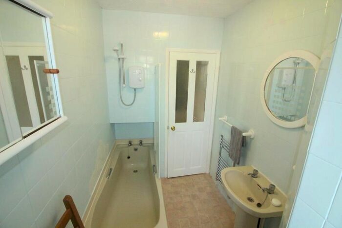 1 Bedroom Flat To Rent In Hannington Place, Boscombe, Bournemouth, BH7