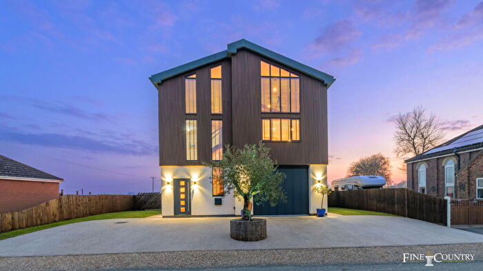 2 Bedroom Detached House For Sale In Gedney Drove End, PE12