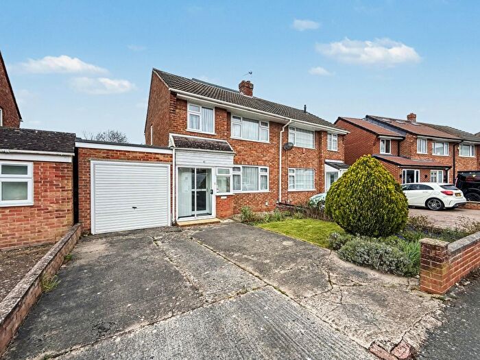 3 Bedroom Semi-Detached House For Sale In Birchwood Road, Stratton St Margaret, Swindon, SN3