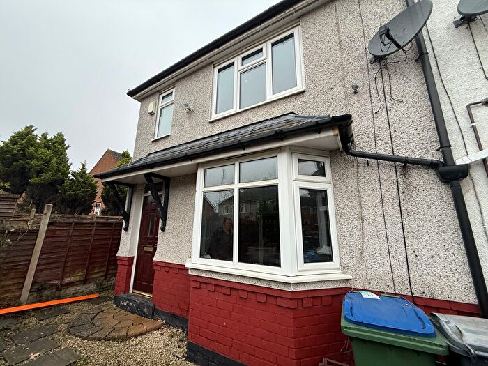 3 Bedroom Property To Rent In Bridge Avenue, Tipton, DY4