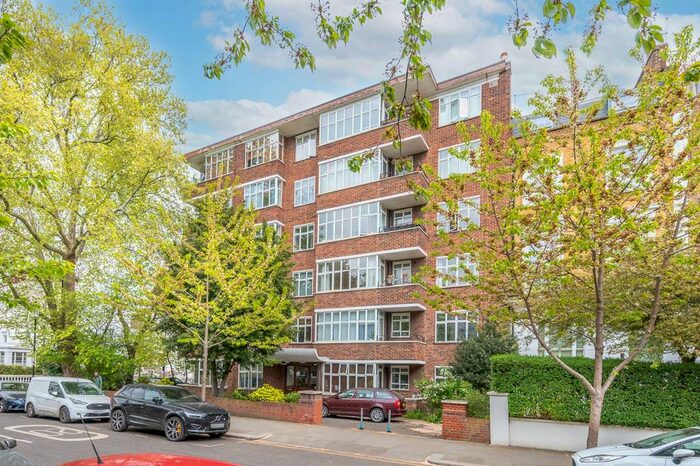 1 Bedroom Flat To Rent In Chepstow Crescent, Notting Hill, London, W11