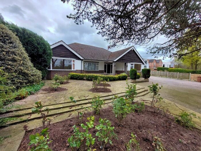 3 Bedroom Detached Bungalow To Rent In Shrewbridge Road, Nantwich, CW5