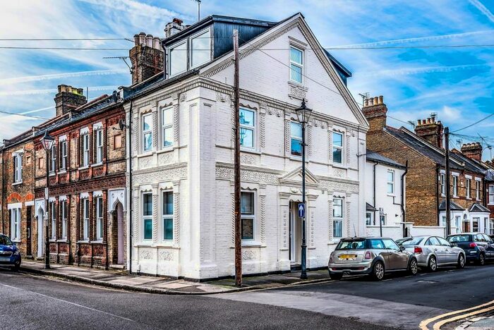 4 Bedroom Semi-Detached House To Rent In Temple Road, Windsor, SL4