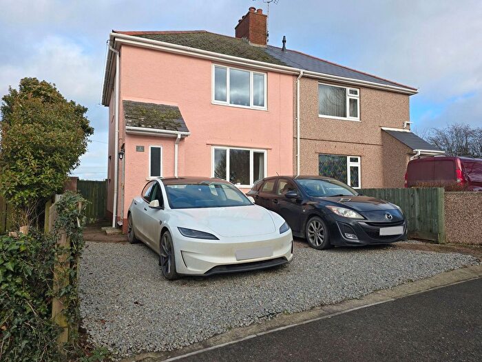 3 Bedroom Semi-Detached House For Sale In Barton Hill, North Tawton, EX20