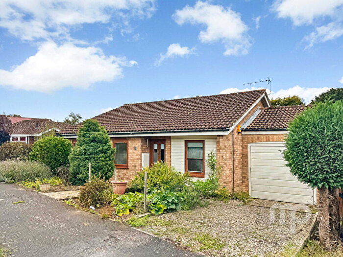 3 Bedroom Detached Bungalow For Sale In Millway, Wymondham, NR18