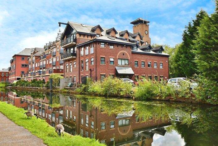 2 Bedroom Apartment For Sale In Britannia Road, Sale, Greater Manchester, M33
