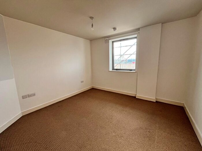 2 Bedroom Apartment To Rent In Quartz, Hall Street, B18