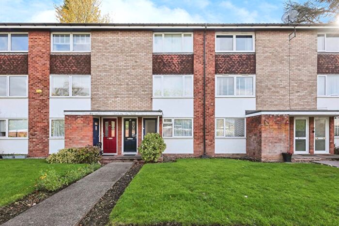 2 Bedroom Maisonette For Sale In Park Close, Birmingham, B24