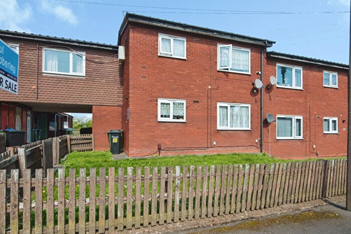 2 Bedroom Flat For Sale In St Johns Road, Tipton, DY4