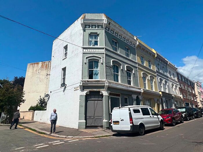 2 Bedroom Flat To Rent In Gensing Road, St. Leonards-On-Sea, TN38