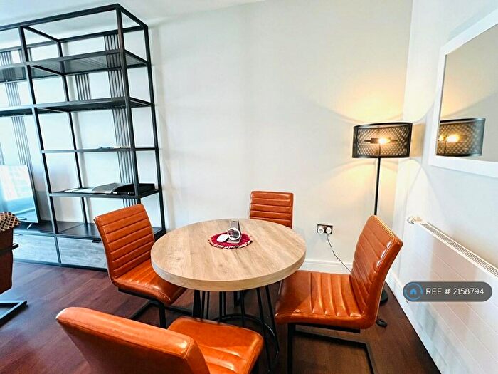 1 Bedroom Flat To Rent In Maine Tower, London, E14