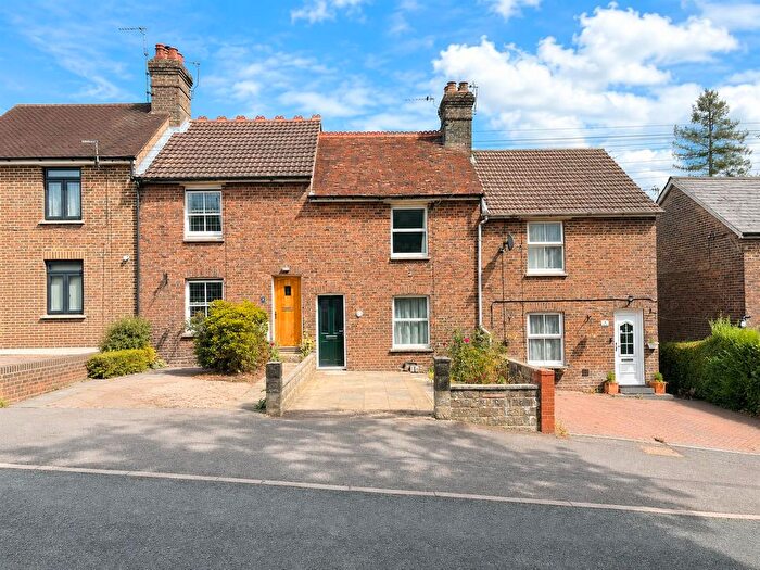 3 Bedroom Terraced House For Sale In Ghyll Road, Heathfield, TN21