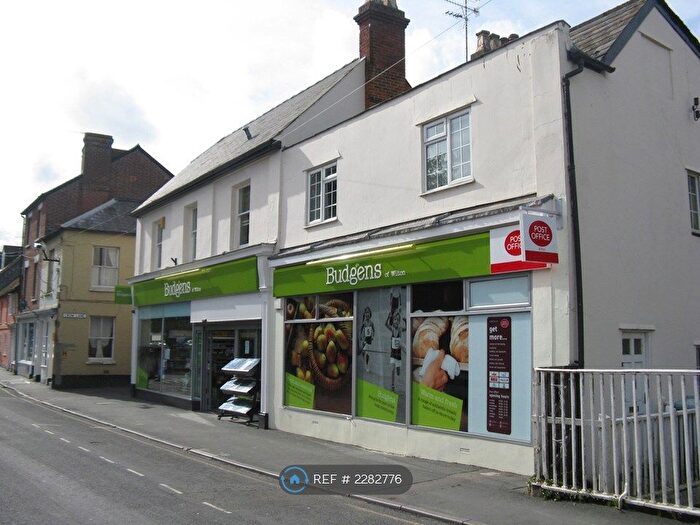 2 Bedroom Flat To Rent In North Street, Wilton, Salisbury, SP2