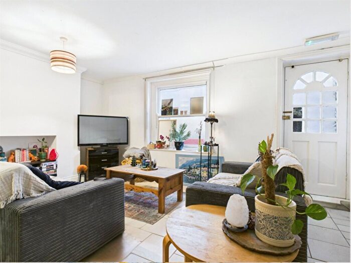 6 Bedroom Terraced House To Rent In Great College Street, Kemptown, Brighton, BN2