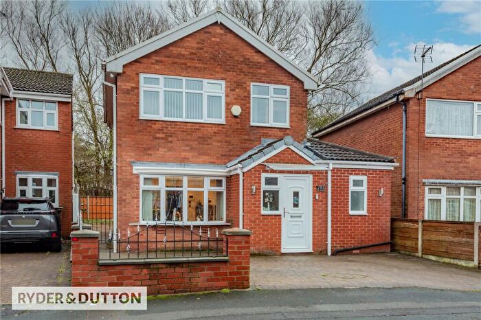 3 Bedroom Detached House For Sale In The Fairway, New Moston, Manchester, M40