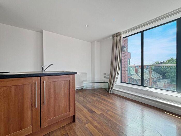 1 Bedroom Flat To Rent In Victoria Street, Victoria House, S3