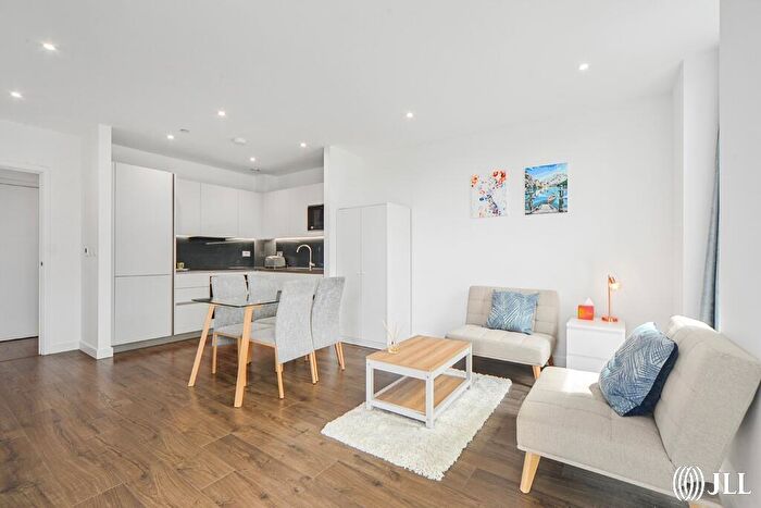 1 Bedroom Apartment To Rent In Coster Avenue London, N4