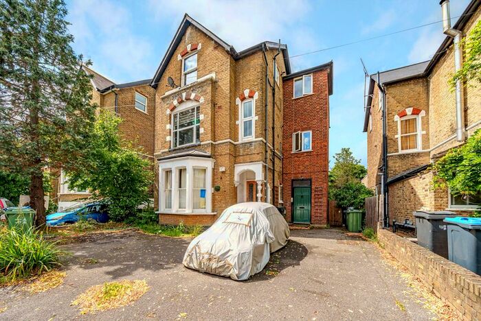 2 Bedroom Flat To Rent In Clifton Road, Kingston Upon Thames, KT2