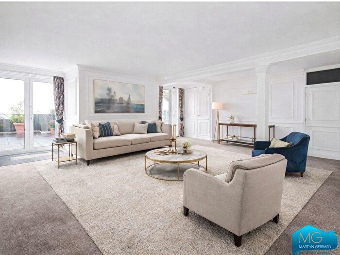 4 Bedroom Flat For Sale In Belsize Grove, Belsize Park, Hampstead, London, NW3