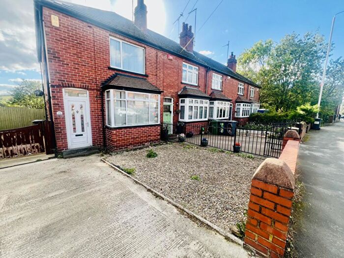 3 Bedroom House To Rent In Lower Wortley Road, LS12