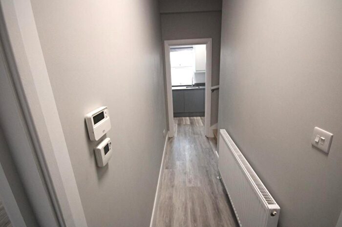 2 Bedroom Flat To Rent In Ealing Road, Wembley, Middlesex, HA0