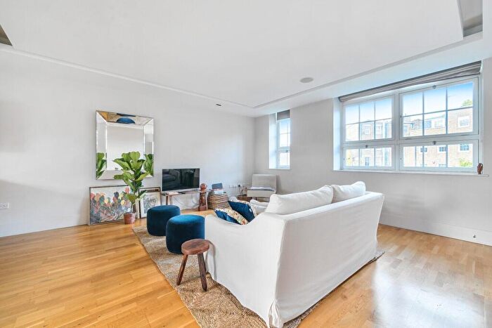 2 Bedroom Flat For Sale In Camberwell Grove, Camberwell, London, SE5
