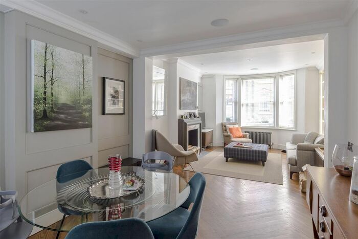 3 Bedroom Flat To Rent In Great Titchfield Street, Fitzrovia, W1W