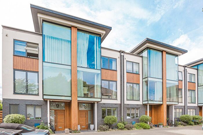 4 Bedroom Terraced House To Rent In Page Mews, The Shaftesbury Estate, SW11